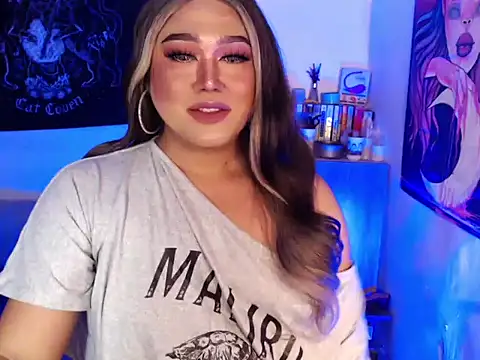 MelindaOnDuty_ webcam