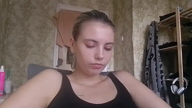 Helen18glo live sex cam