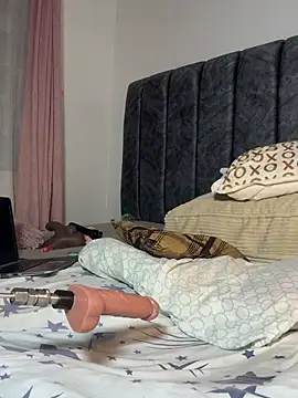 Bella045 webcam