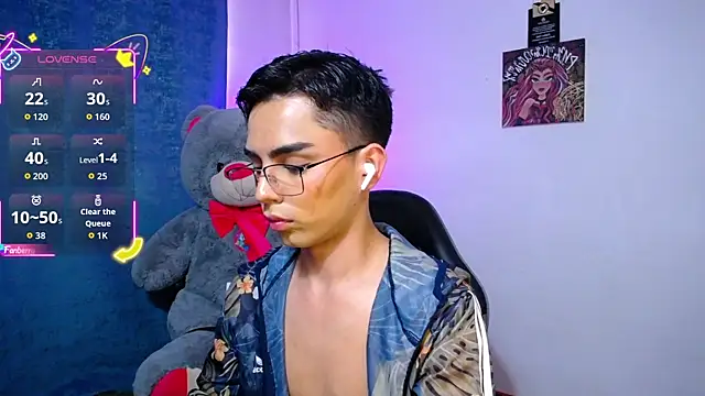 OwenBluee webcam