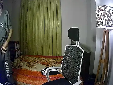 hornybrooo webcam