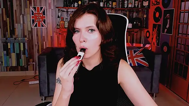 LolaDominara webcam