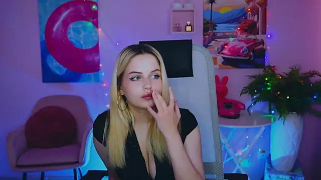 AliceSilvia_ webcam