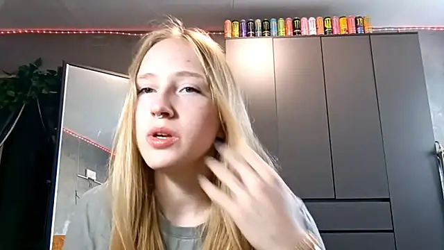 Mia_Azart webcam