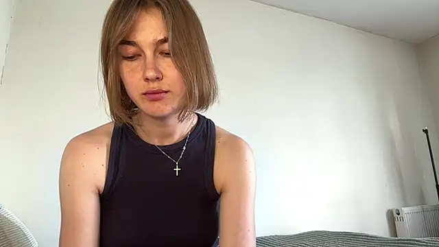 FlirtyDolly webcam