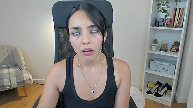 _BellaEvans_ webcam