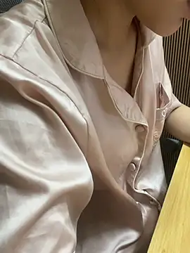Mina048 webcam