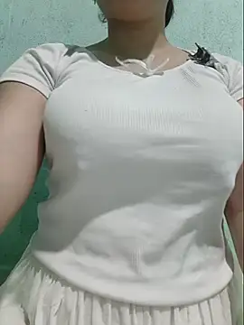 Shine_Mai webcam