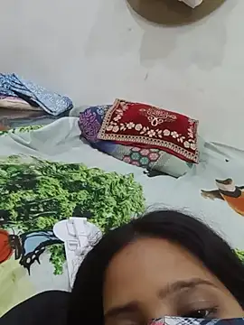 Ipsita-bold webcam