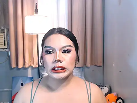 TSbrianaHugeCock live cam on StripChat