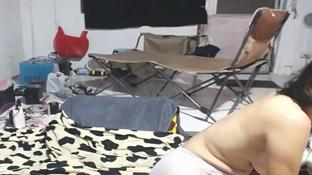 1CuteAndSexy69 webcam
