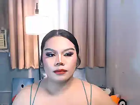 TSbrianaHugeCock webcam