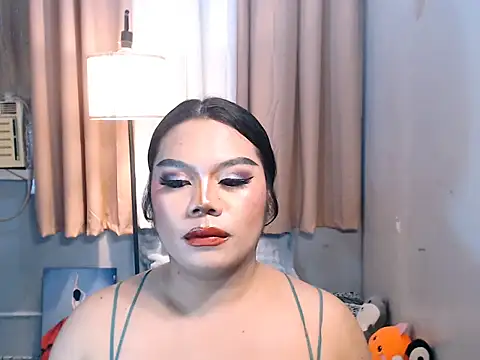 TSbrianaHugeCock webcam