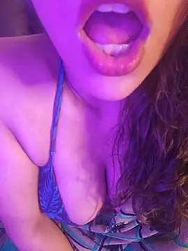 callmeshreya webcam