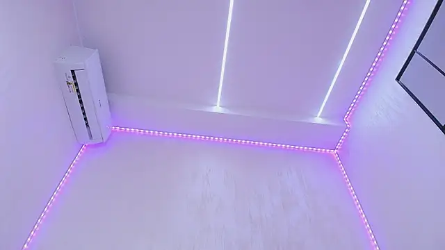 Anna_Lewis webcam