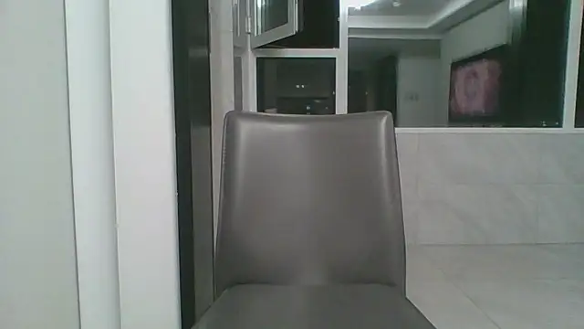 nole_china7 (Ask my age) - talk / fun / cum