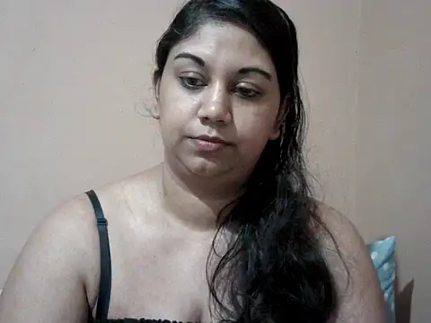 bellachow10 webcam