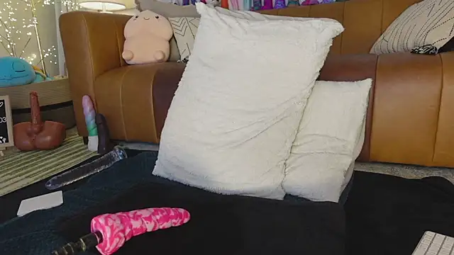 Taylorlove303 live cam on StripChat