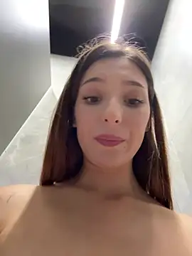 LilluKatten live cam on StripChat