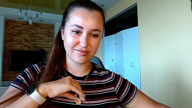 ElizabethJam live cam on StripChat
