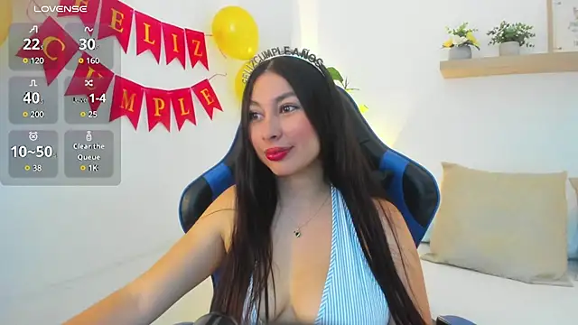 bella_99_ live cam on StripChat