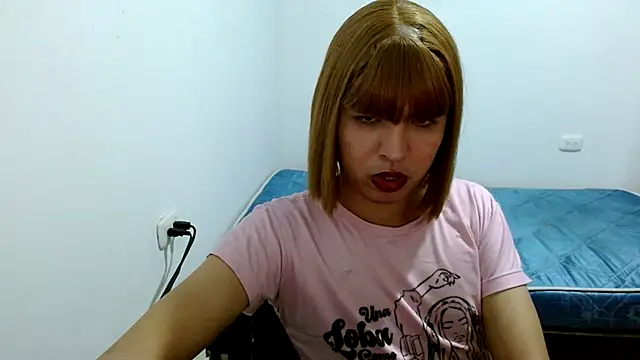 estefania224 webcam