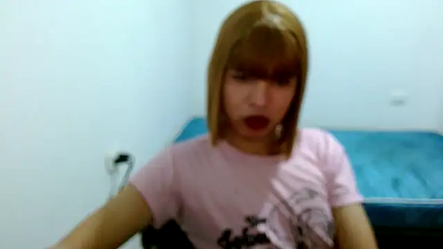 estefania224 webcam