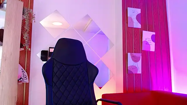 milfsecret69 webcam