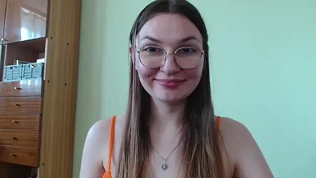 LooveELLYx webcam