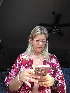NikkiBlisss webcam