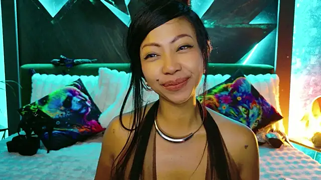 ElyaQuinn webcam