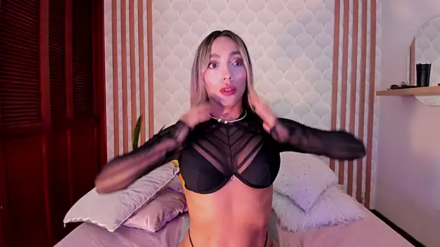 PamelaReall webcam