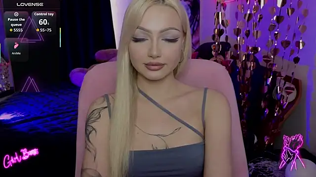 LinaLirian live cam on StripChat