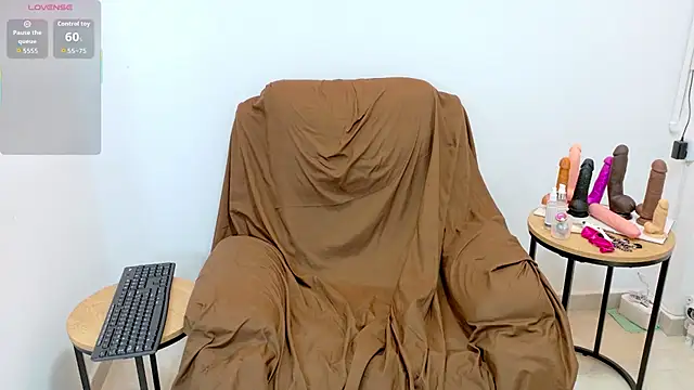 evvaa_moon69 webcam