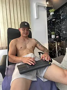 Alexander_ferre webcam