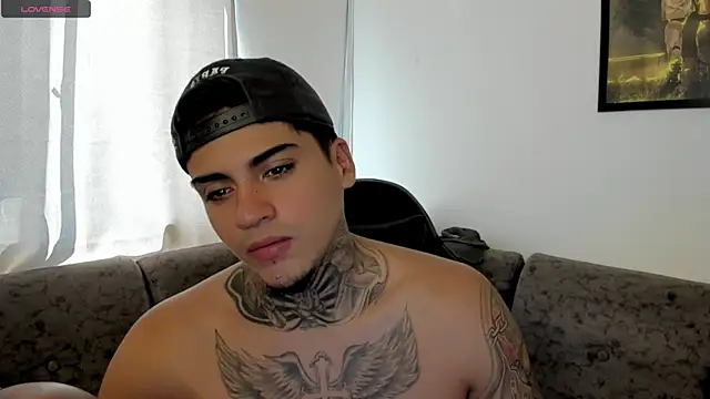 sweetlatinoboy webcam