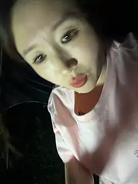 qin205205 live cam