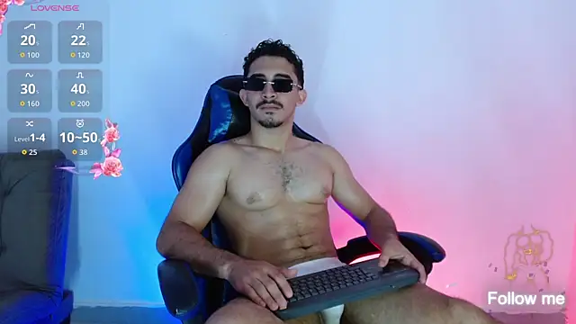 caius_bigcock1 webcam