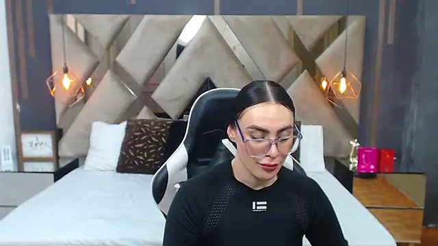 MartinaaFit webcam
