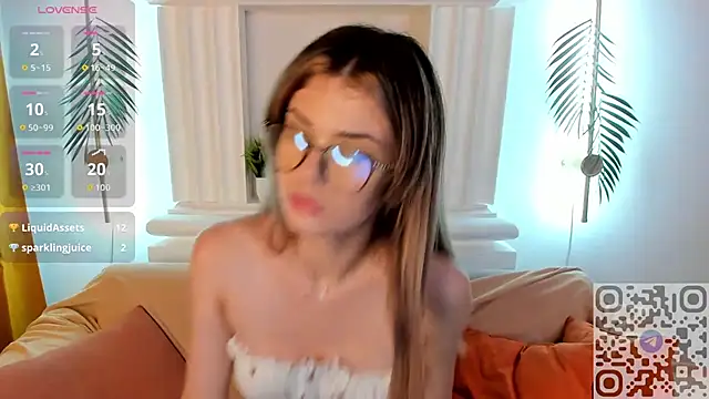 Mona_Carter webcam