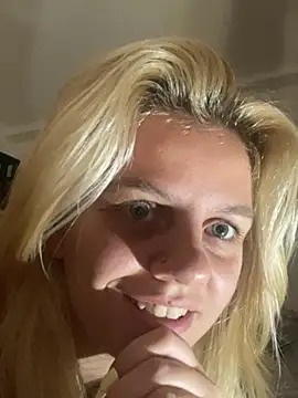 darknaavii webcam