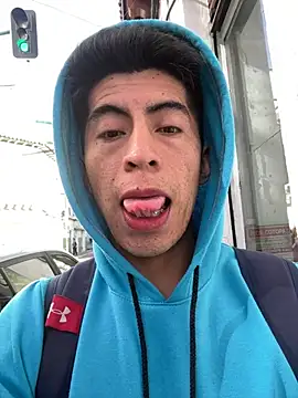 alexander9827 (M young) - Fingers in my ass