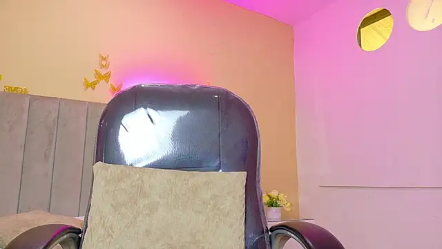 Nascary_Fox webcam