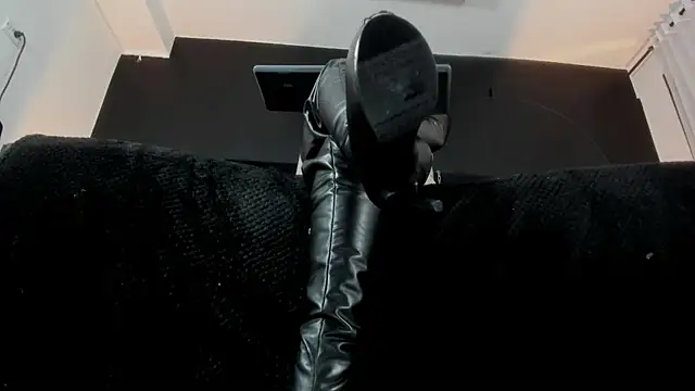 _Jade_16 webcam