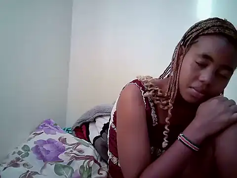 MidnightNala webcam