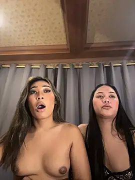 hugecock_tamira webcam