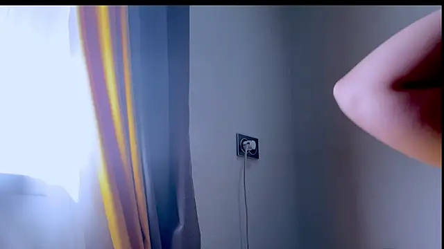 Dreamyblushfairy webcam