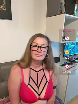MumGabriela webcam