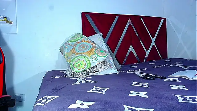 DanisaBrown webcam
