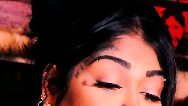 indian_dreamgirl webcam